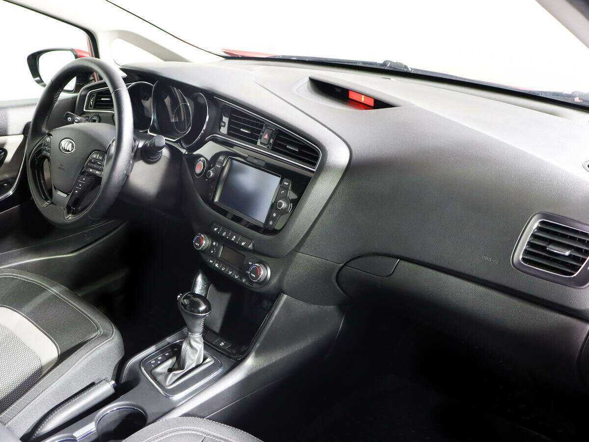Купить Kia Ceed, 2018, 136 296 км.. Фото: #8