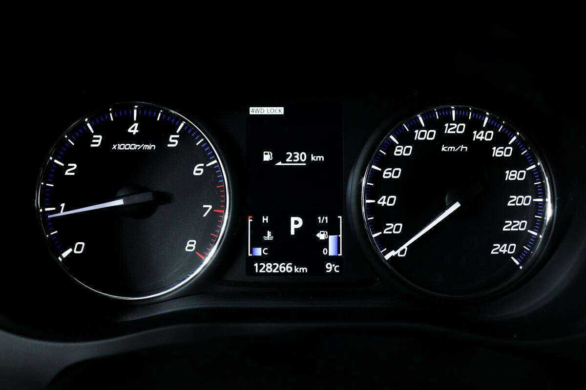 Купить Mitsubishi Outlander, 2013, 128 264 км.. Фото: #9