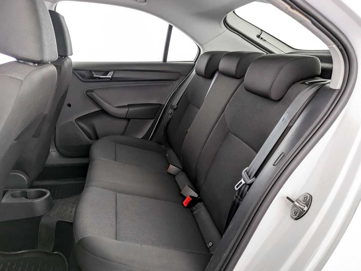 Купить Skoda Rapid, 2019, 91 326 км.. Фото: #9