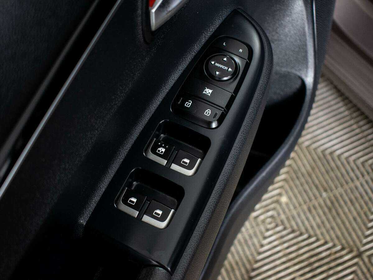 Купить Kia Rio, 2017, 171 443 км.. Фото: #10