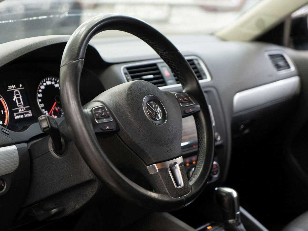 Купить Volkswagen Jetta, 2013, 188 137 км.. Фото: #4