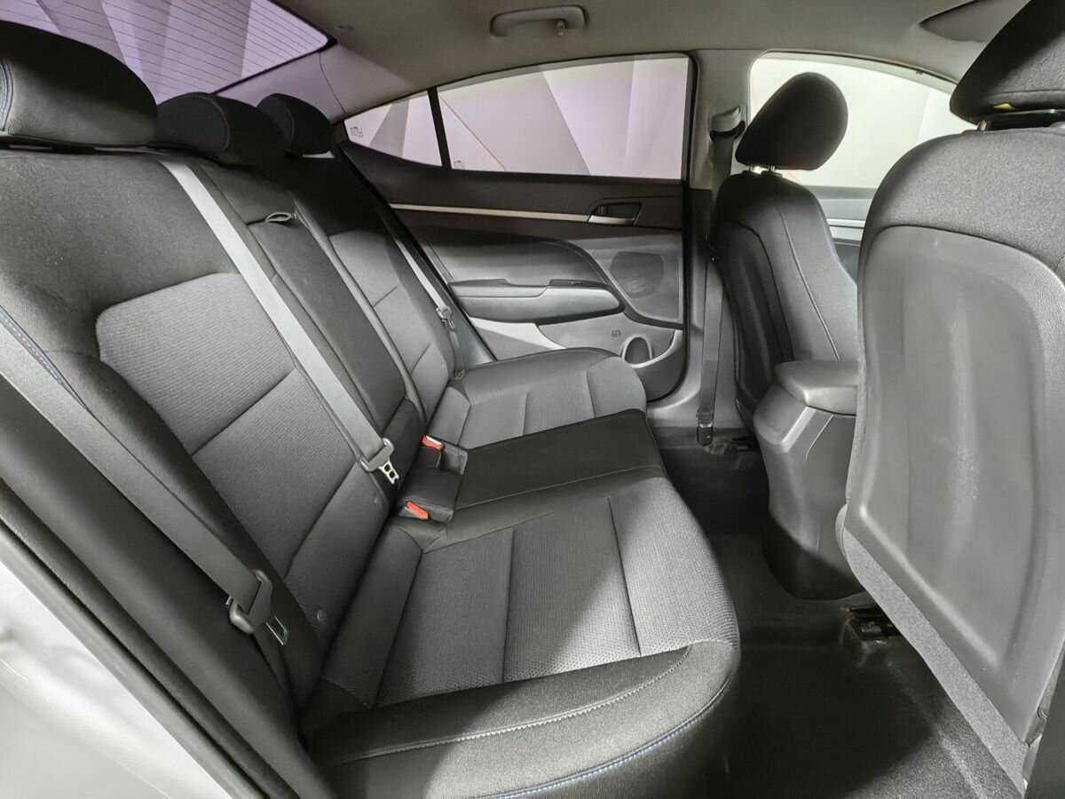 Купить Hyundai Elantra, 2018, 191 898 км.. Фото: #10