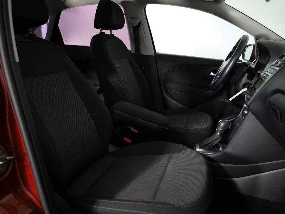 Купить Volkswagen Polo, 2015, 77 488 км.. Фото: #18