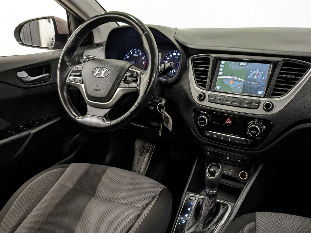 Купить Hyundai Solaris, 2018, 129 664 км.. Фото: #16