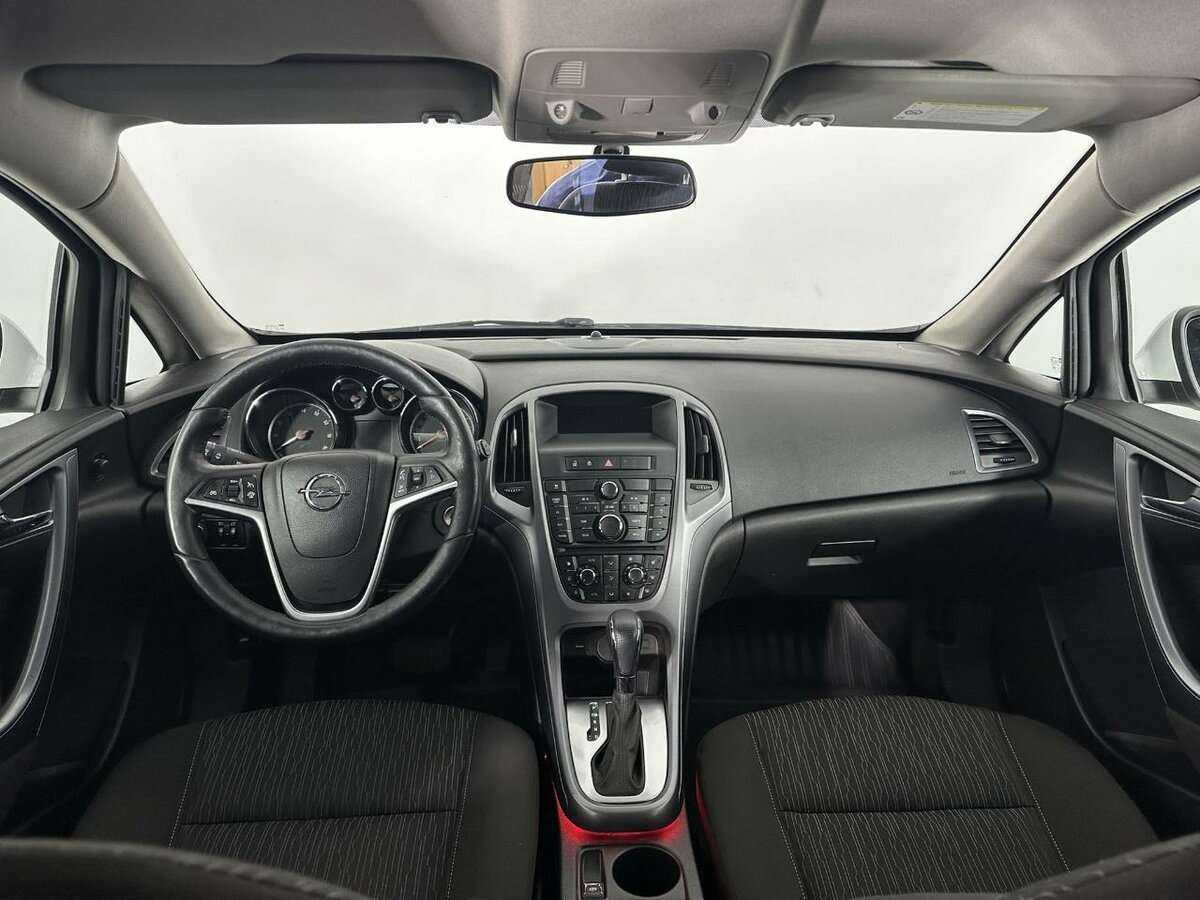 Купить Opel Astra, 2013, 134 443 км.. Фото: #4