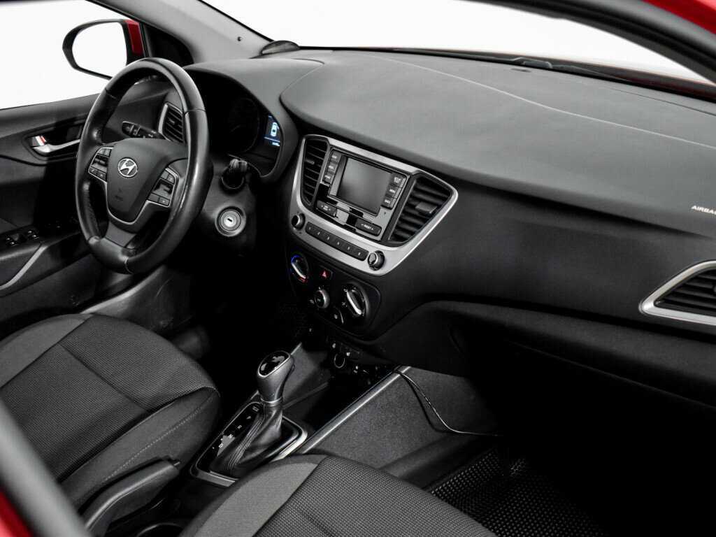 Купить Hyundai Solaris, 2017, 66 444 км.. Фото: #12