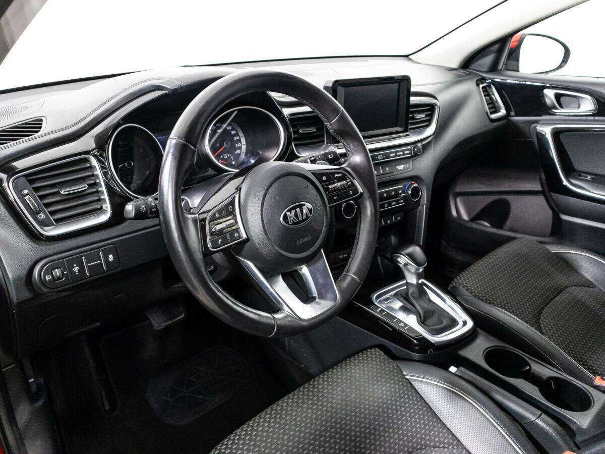 Купить Kia Ceed, 2019, 70 343 км.. Фото: #10