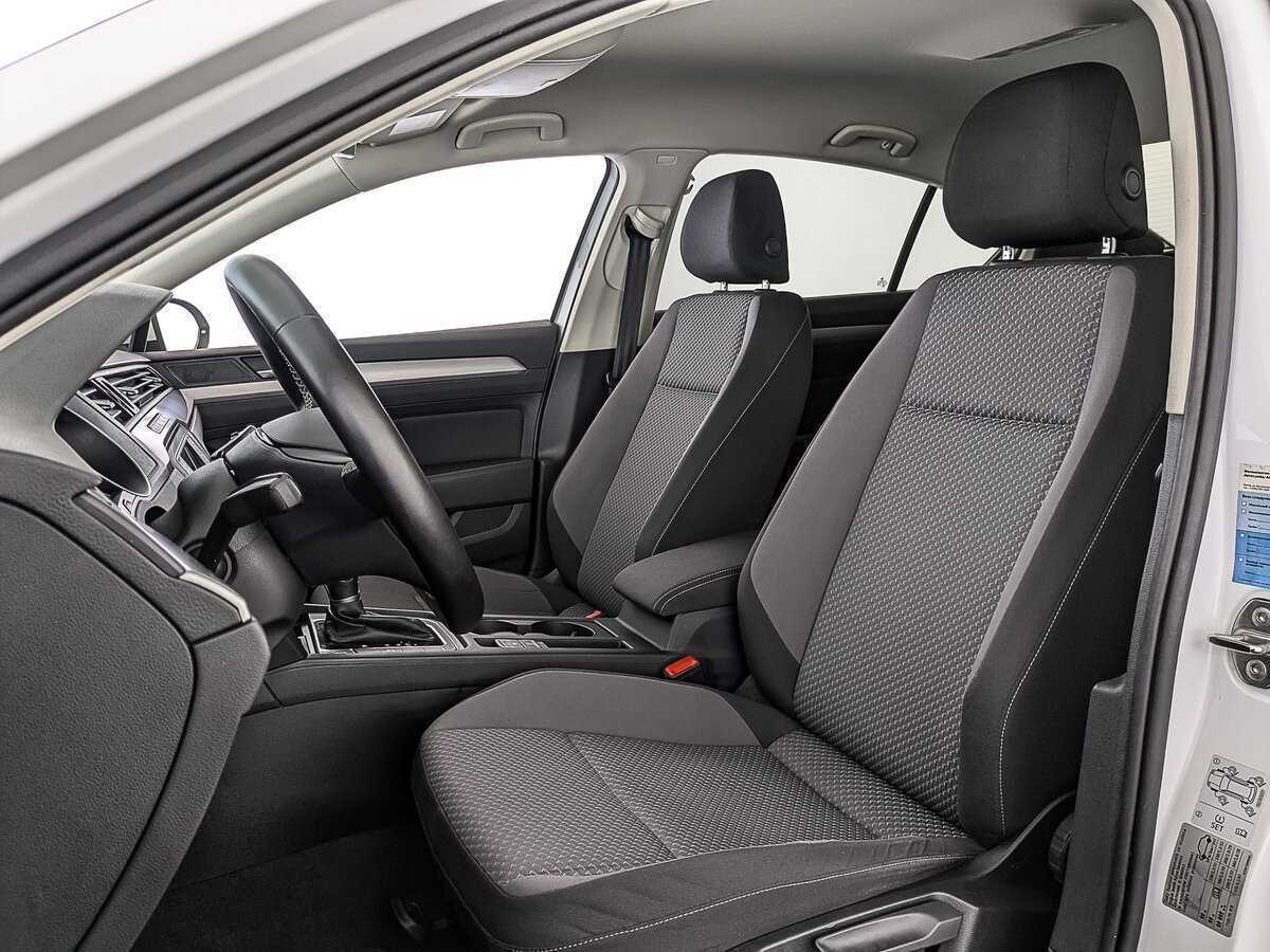 Купить Volkswagen Passat, 2017, 120 532 км.. Фото: #19