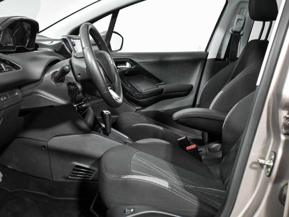 Купить Peugeot 208, 2014, 68 000 км.. Фото: #9