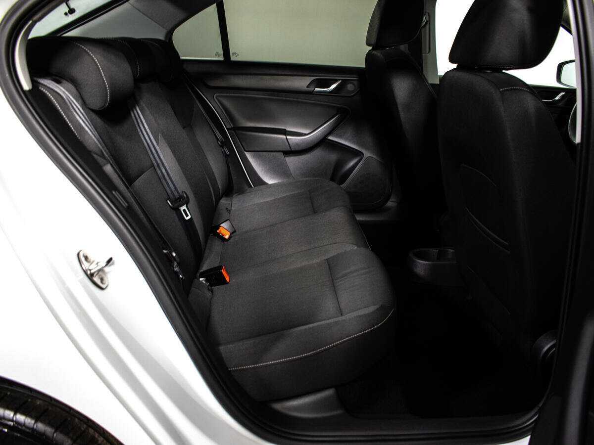 Купить Skoda Rapid, 2014, 186 376 км.. Фото: #8