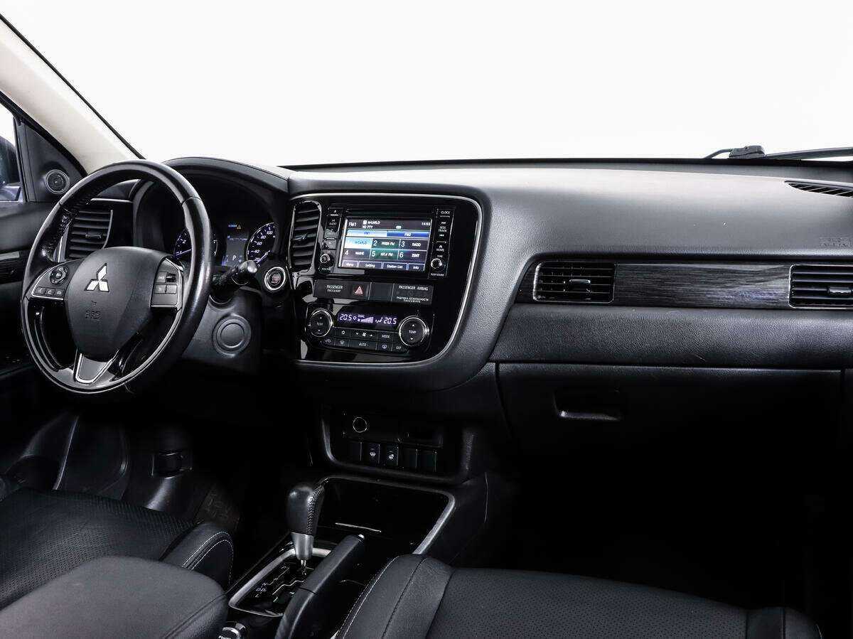 Купить Mitsubishi Outlander, 2017, 108 883 км.. Фото: #6