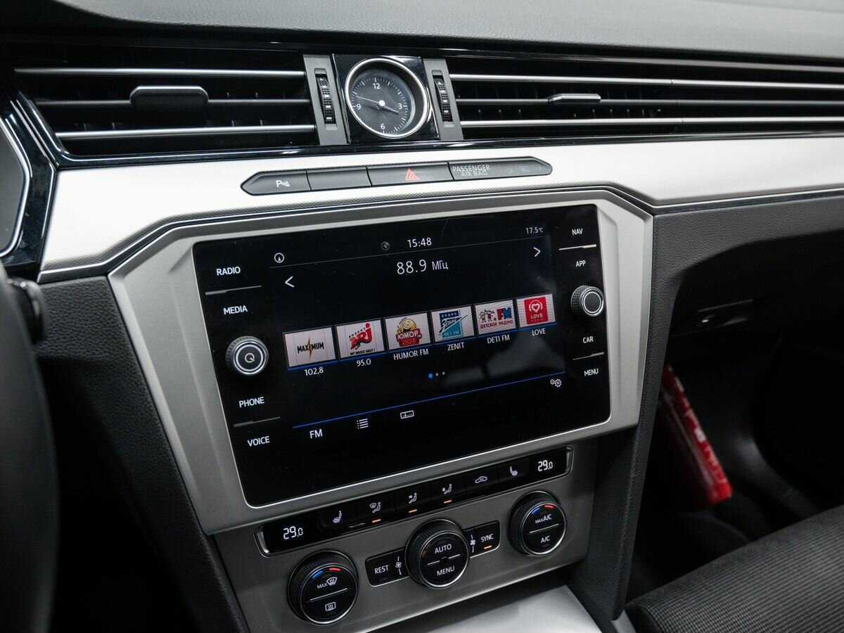 Купить Volkswagen Passat, 2018, 225 564 км.. Фото: #18