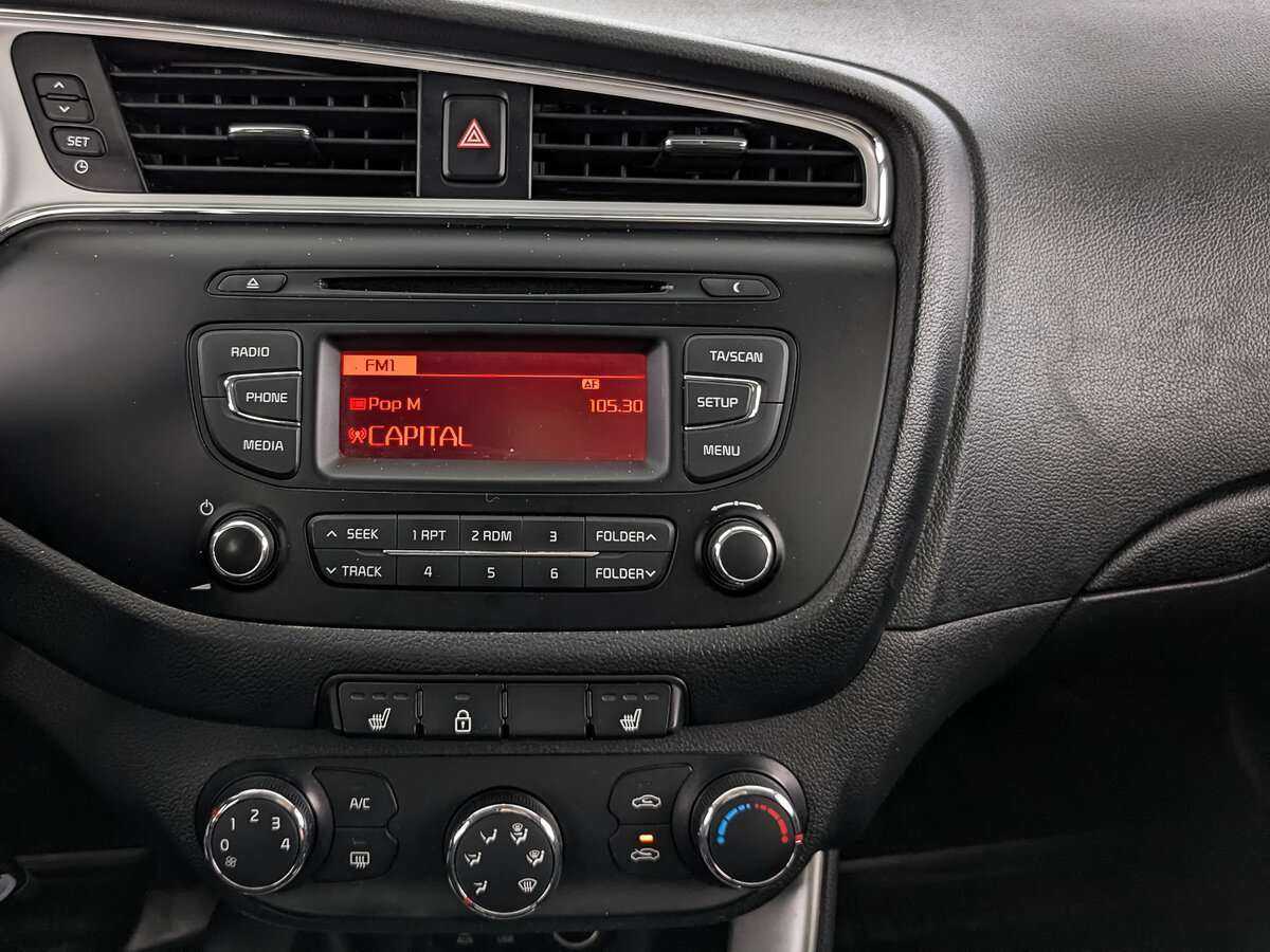 Купить Kia Ceed, 2015, 190 835 км.. Фото: #11