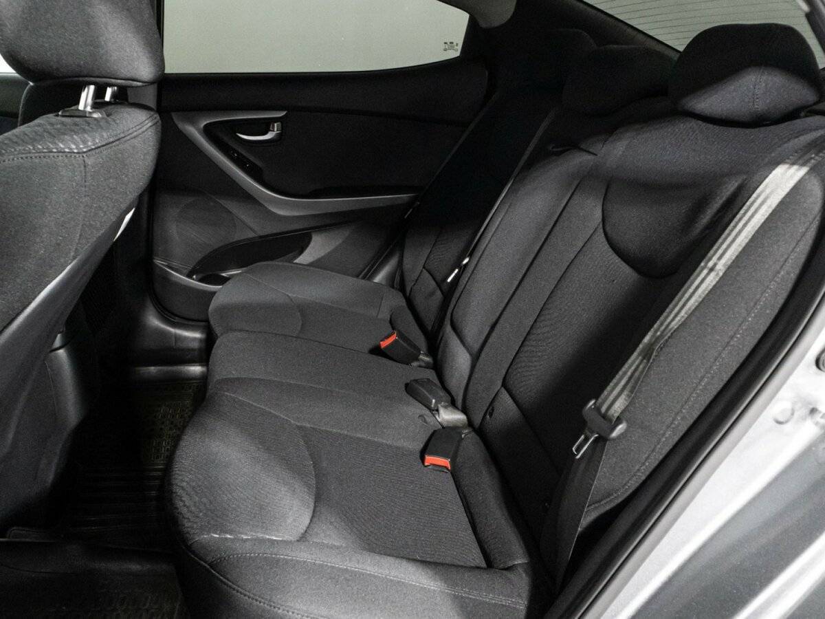Купить Hyundai Elantra, 2015, 89 590 км.. Фото: #9