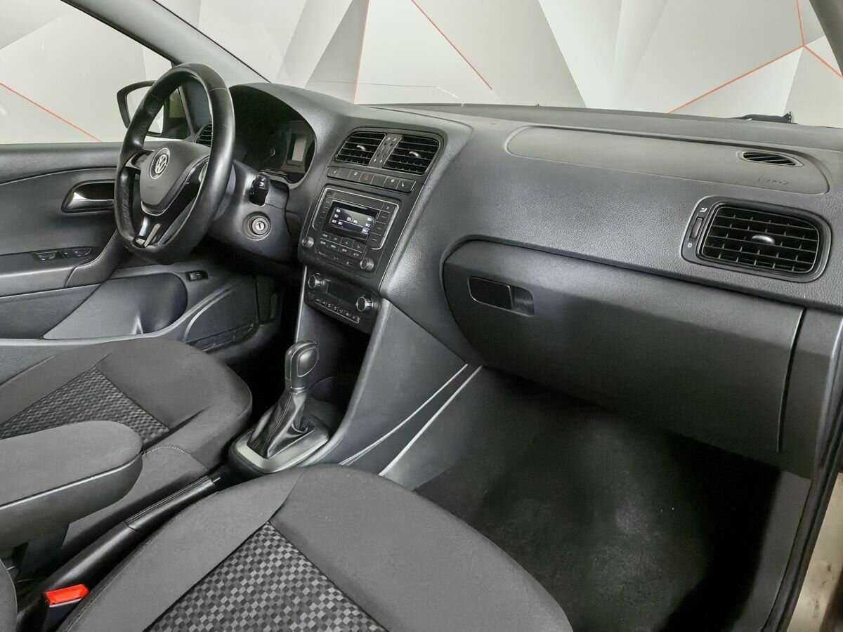 Купить Volkswagen Polo, 2016, 94 954 км.. Фото: #8