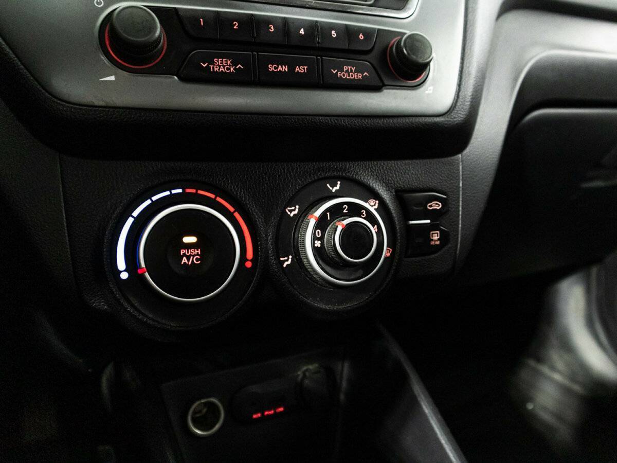 Купить Kia Rio, 2014, 311 194 км.. Фото: #14