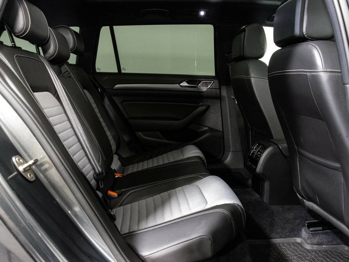 Купить Volkswagen Passat, 2016, 228 105 км.. Фото: #16