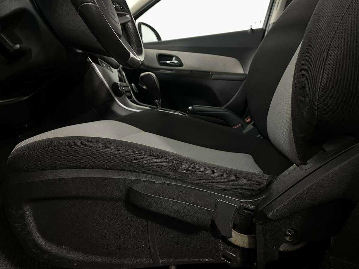 Купить Chevrolet Cruze, 2012, 143 900 км.. Фото: #8