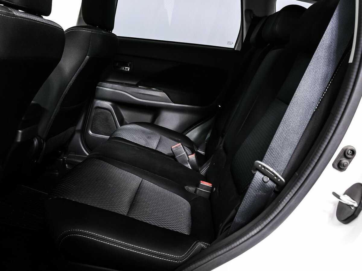 Купить Mitsubishi Outlander, 2017, 77 336 км.. Фото: #13