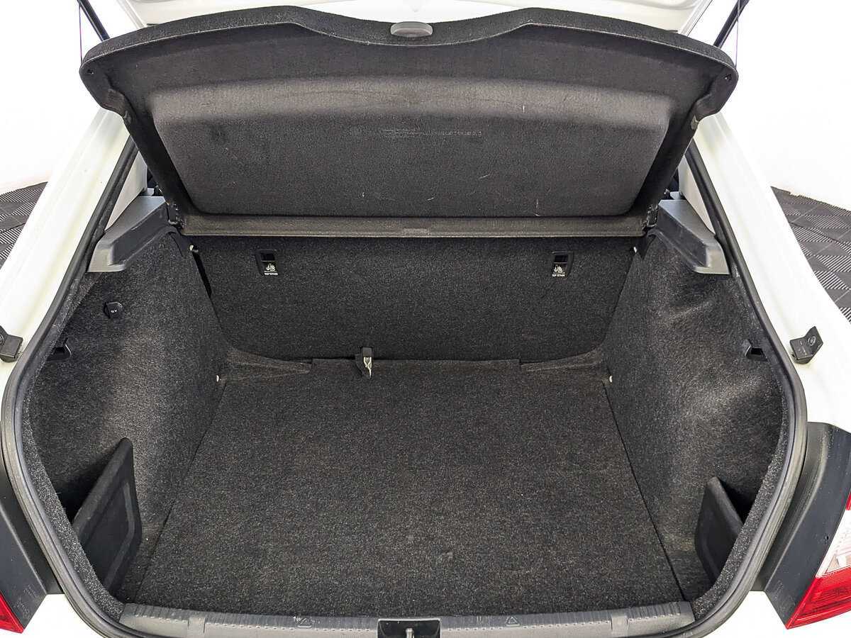 Купить Skoda Rapid, 2017, 179 604 км.. Фото: #9