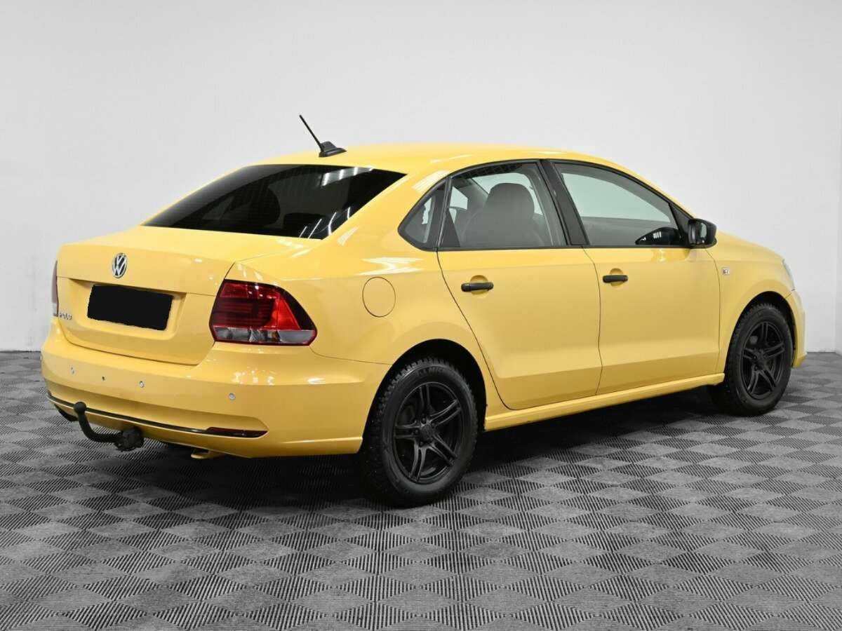 Купить Volkswagen Polo, 2017, 114 000 км.. Фото: #1