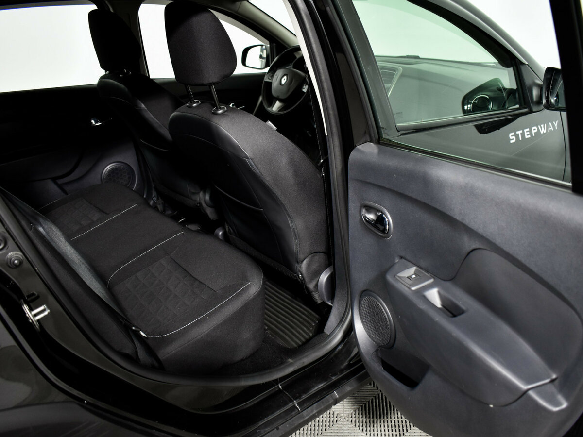 Купить Renault Sandero, 2016, 50 473 км.. Фото: #11