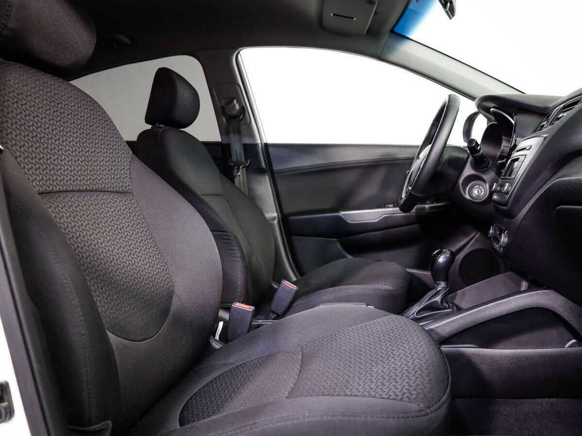 Купить Kia Rio, 2016, 79 023 км.. Фото: #10