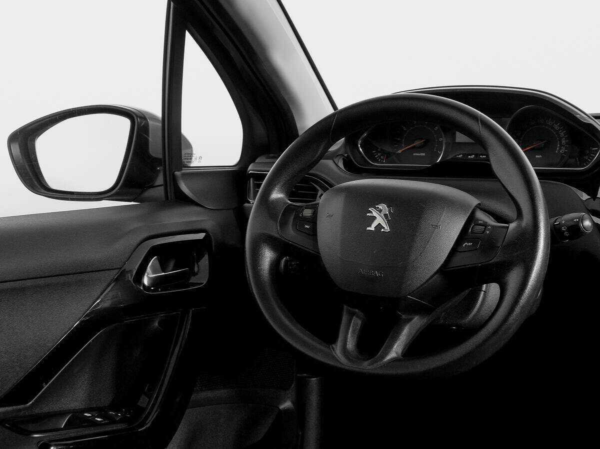 Купить Peugeot 208, 2013, 107 930 км.. Фото: #13