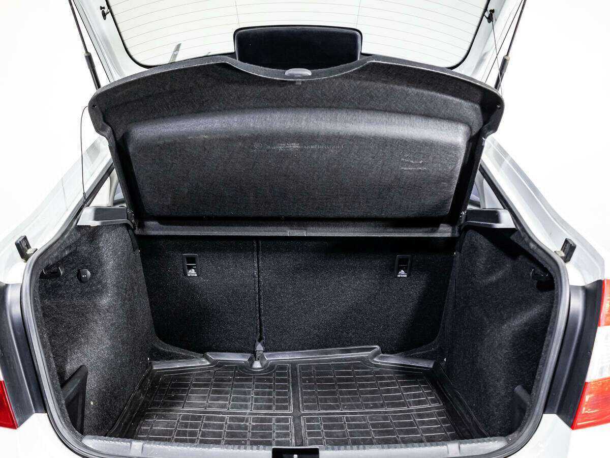 Купить Skoda Rapid, 2016, 180 721 км.. Фото: #16