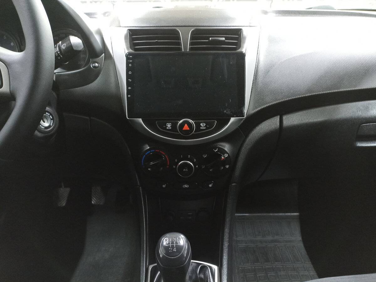 Купить Hyundai Solaris, 2015, 187 815 км.. Фото: #14