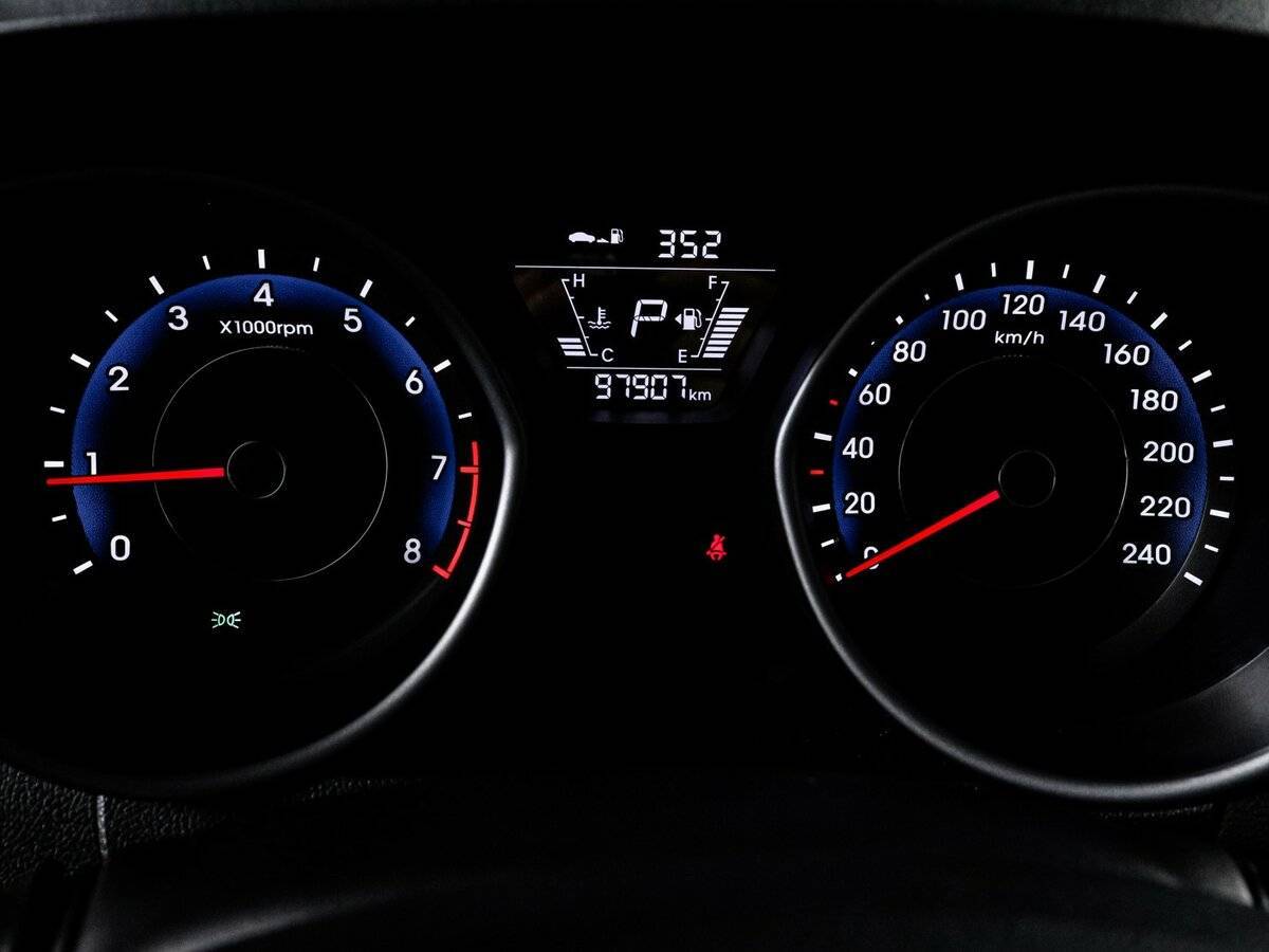 Купить Hyundai Elantra, 2015, 97 906 км.. Фото: #10