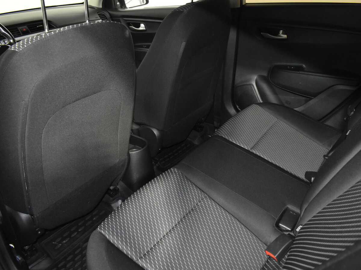 Купить Kia Rio, 2017, 99 813 км.. Фото: #15