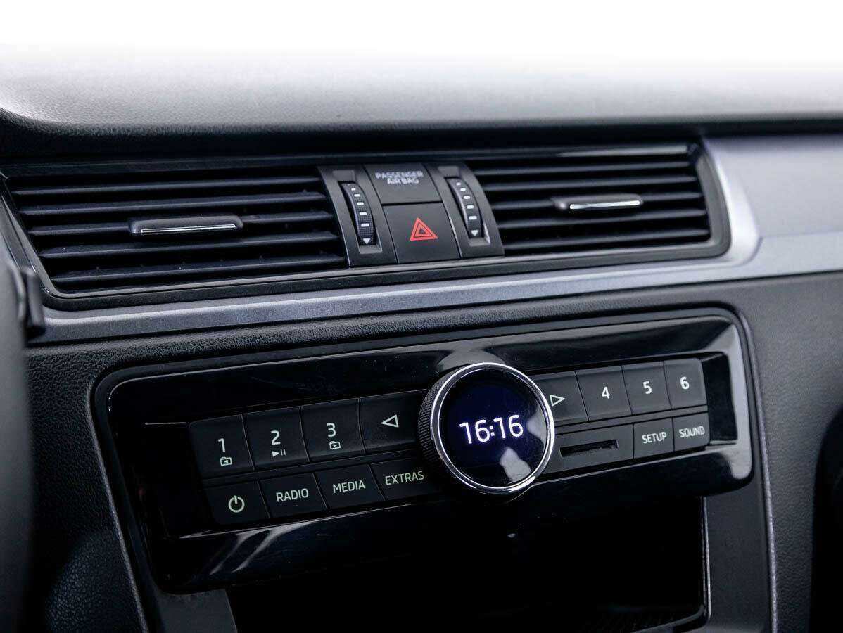 Купить Skoda Rapid, 2017, 141 688 км.. Фото: #16