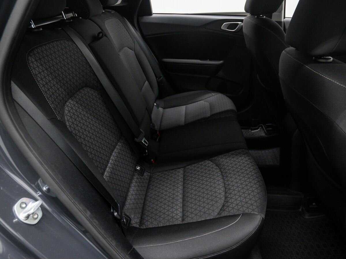 Купить Kia Ceed, 2019, 93 000 км.. Фото: #9