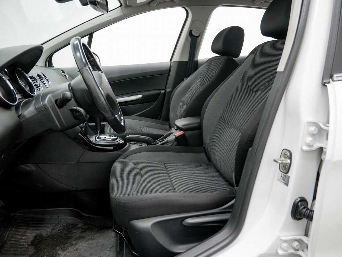 Купить Peugeot 408, 2017, 129 611 км.. Фото: #13