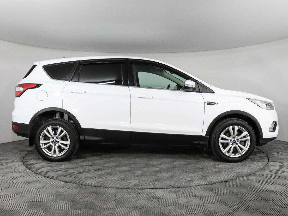 Купить Ford Kuga, 2017, 51 577 км.. Фото: #3