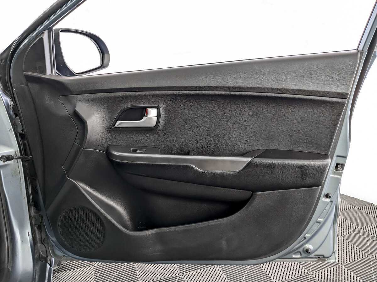 Купить Kia Rio, 2015, 132 369 км.. Фото: #19