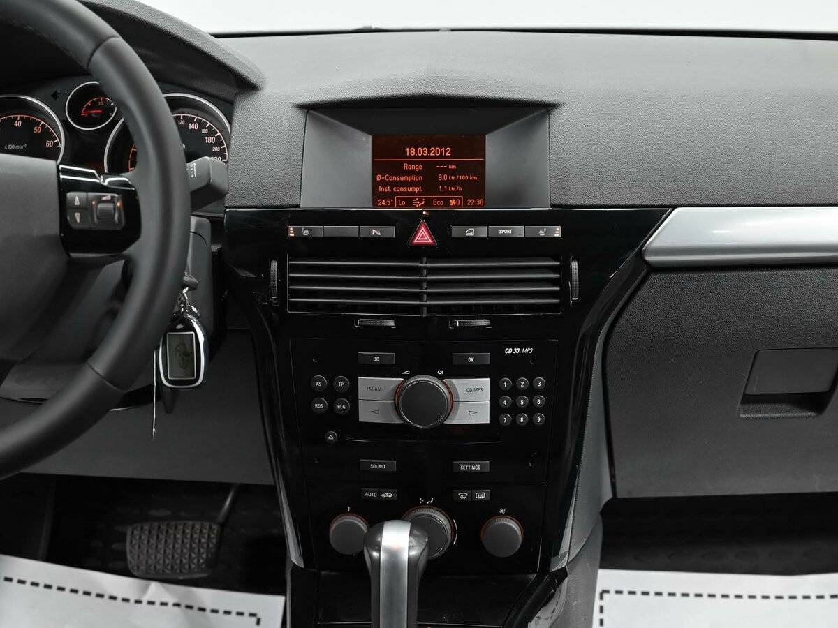 Купить Opel Astra, 2012, 182 000 км.. Фото: #8