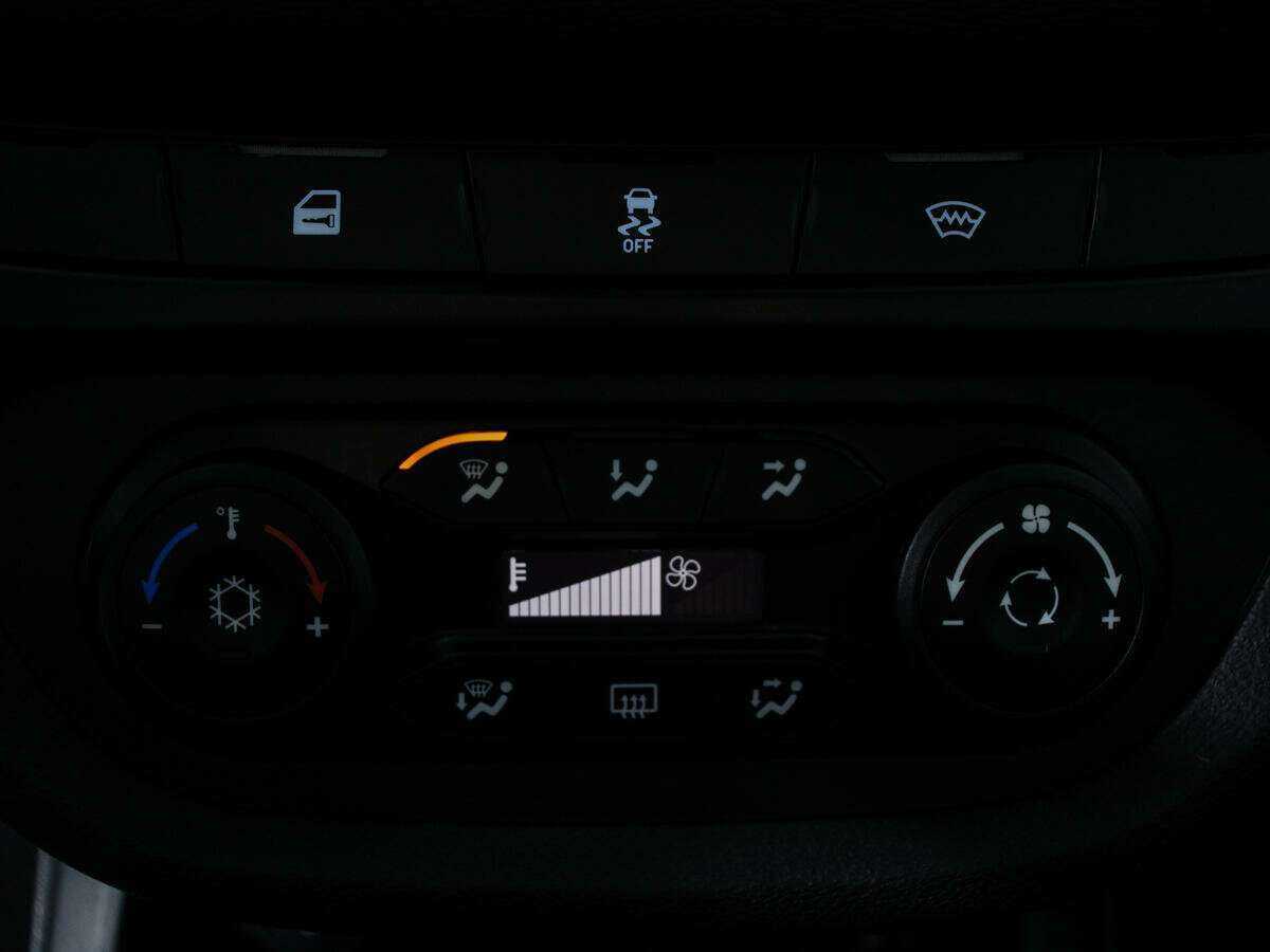 Купить Lada (ВАЗ) Vesta, 2019, 82 000 км.. Фото: #11