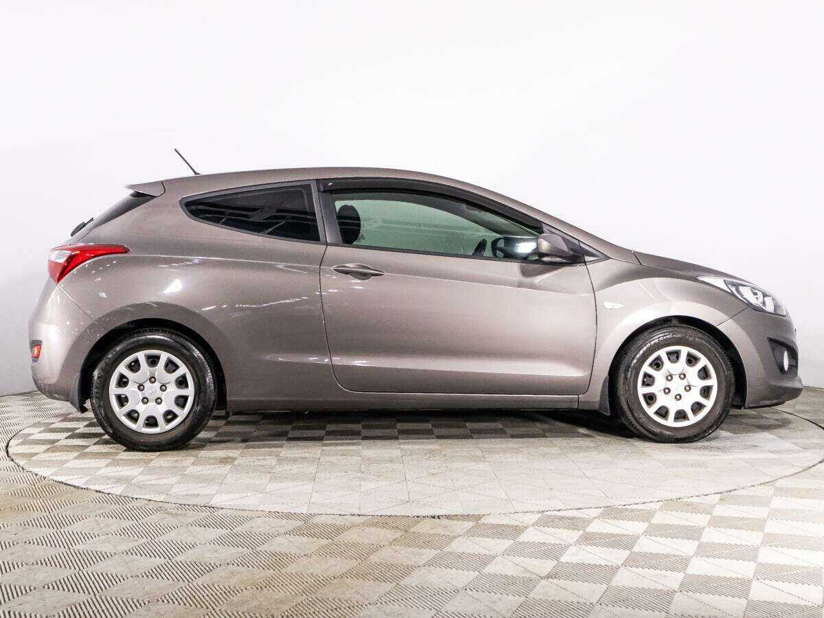 Купить Hyundai i30, 2013, 141 173 км.. Фото: #3