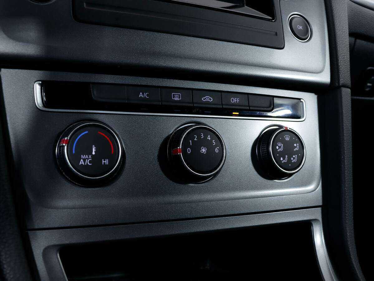 Купить Volkswagen Golf, 2013, 84 324 км.. Фото: #12