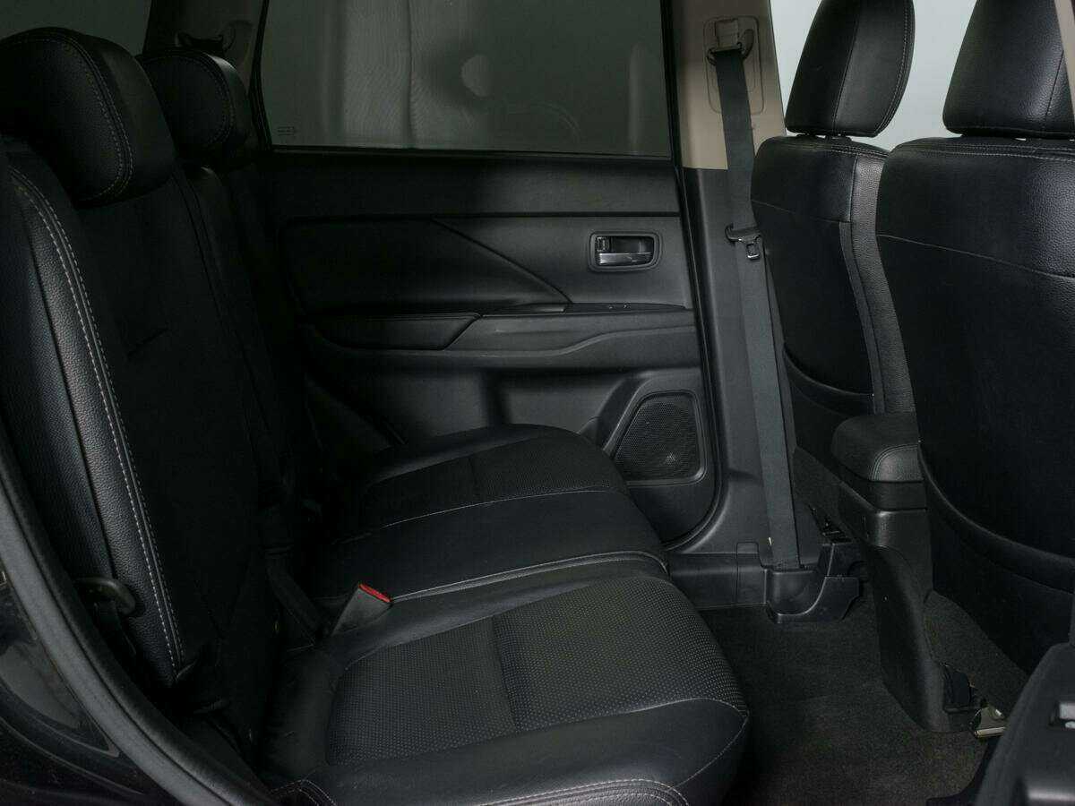 Купить Mitsubishi Outlander, 2016, 120 110 км.. Фото: #8