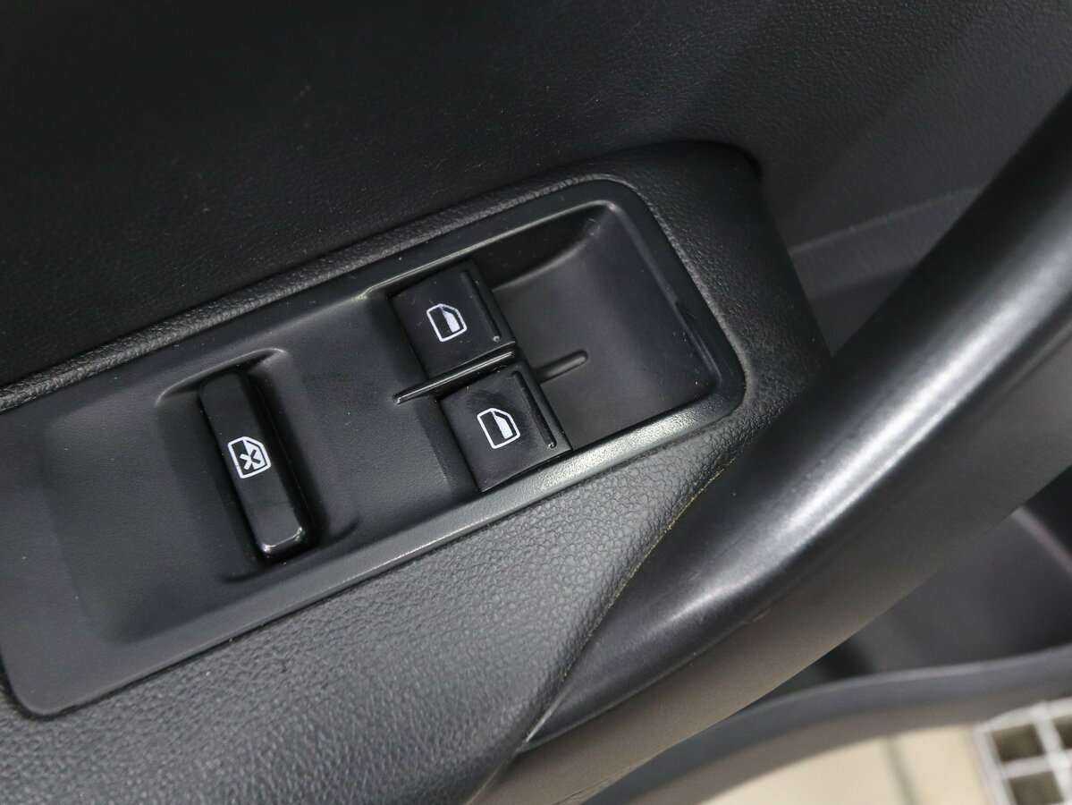 Купить Volkswagen Polo, 2017, 154 000 км.. Фото: #17