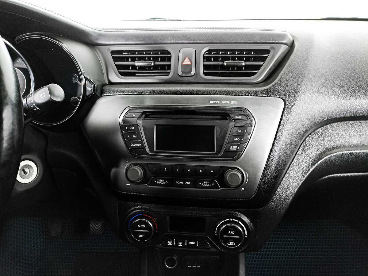 Купить Kia Rio, 2013, 146 503 км.. Фото: #10
