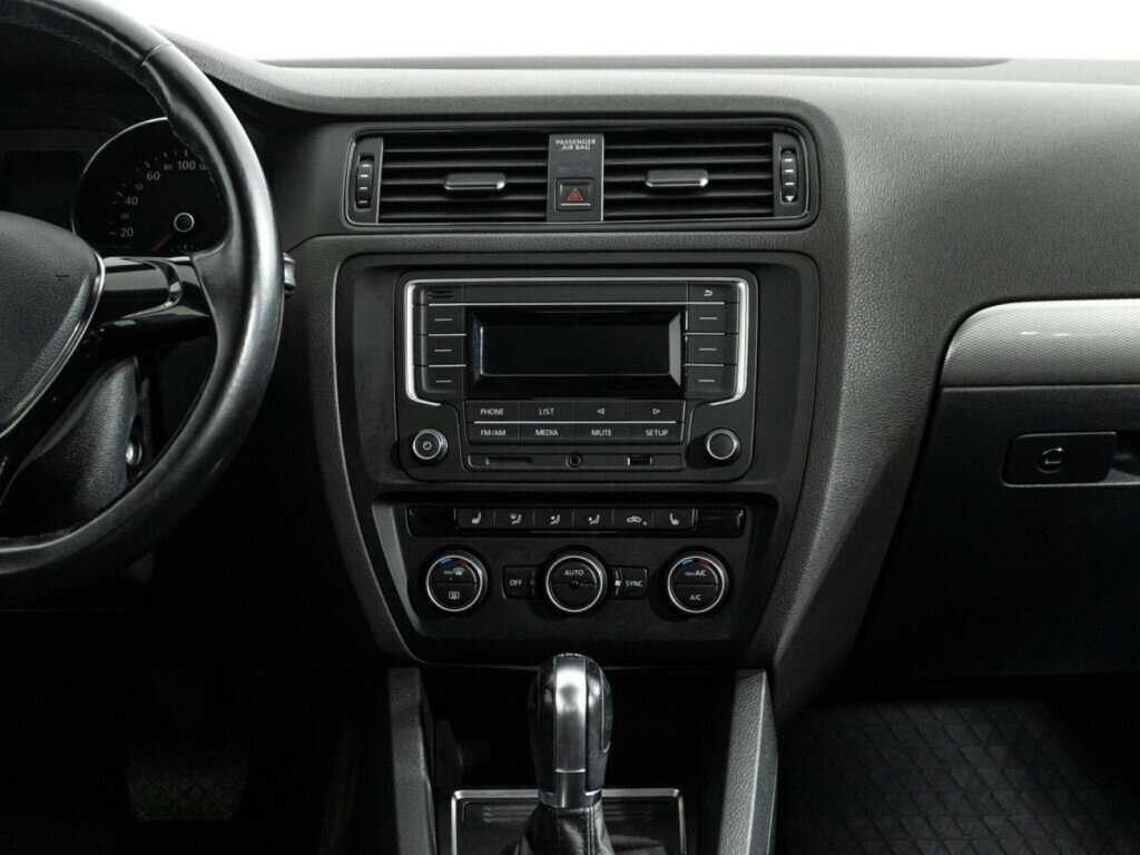 Купить Volkswagen Jetta, 2016, 106 093 км.. Фото: #13