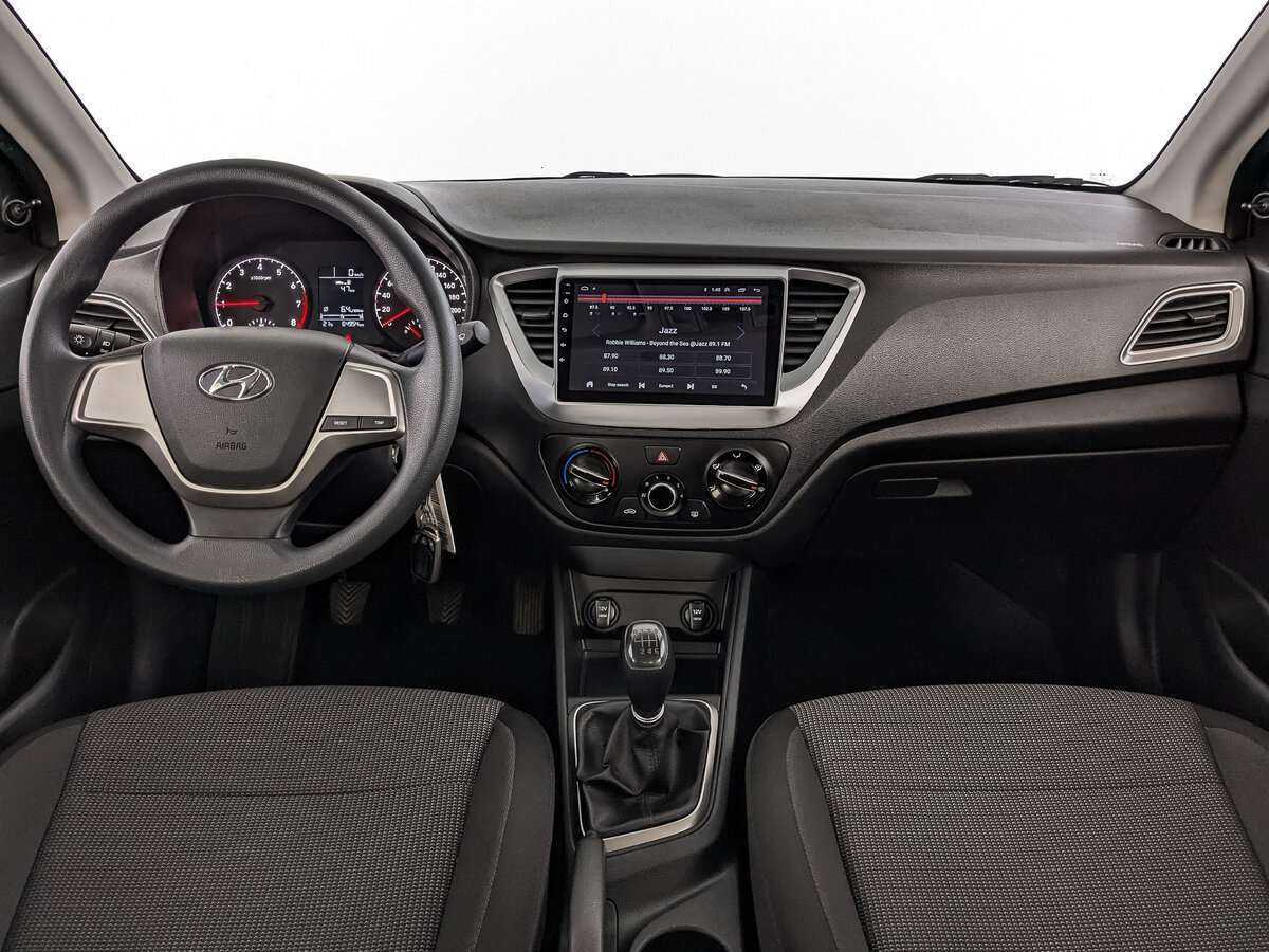 Купить Hyundai Solaris, 2019, 64 956 км.. Фото: #8