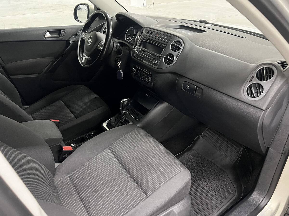Купить Volkswagen Tiguan, 2012, 179 371 км.. Фото: #10