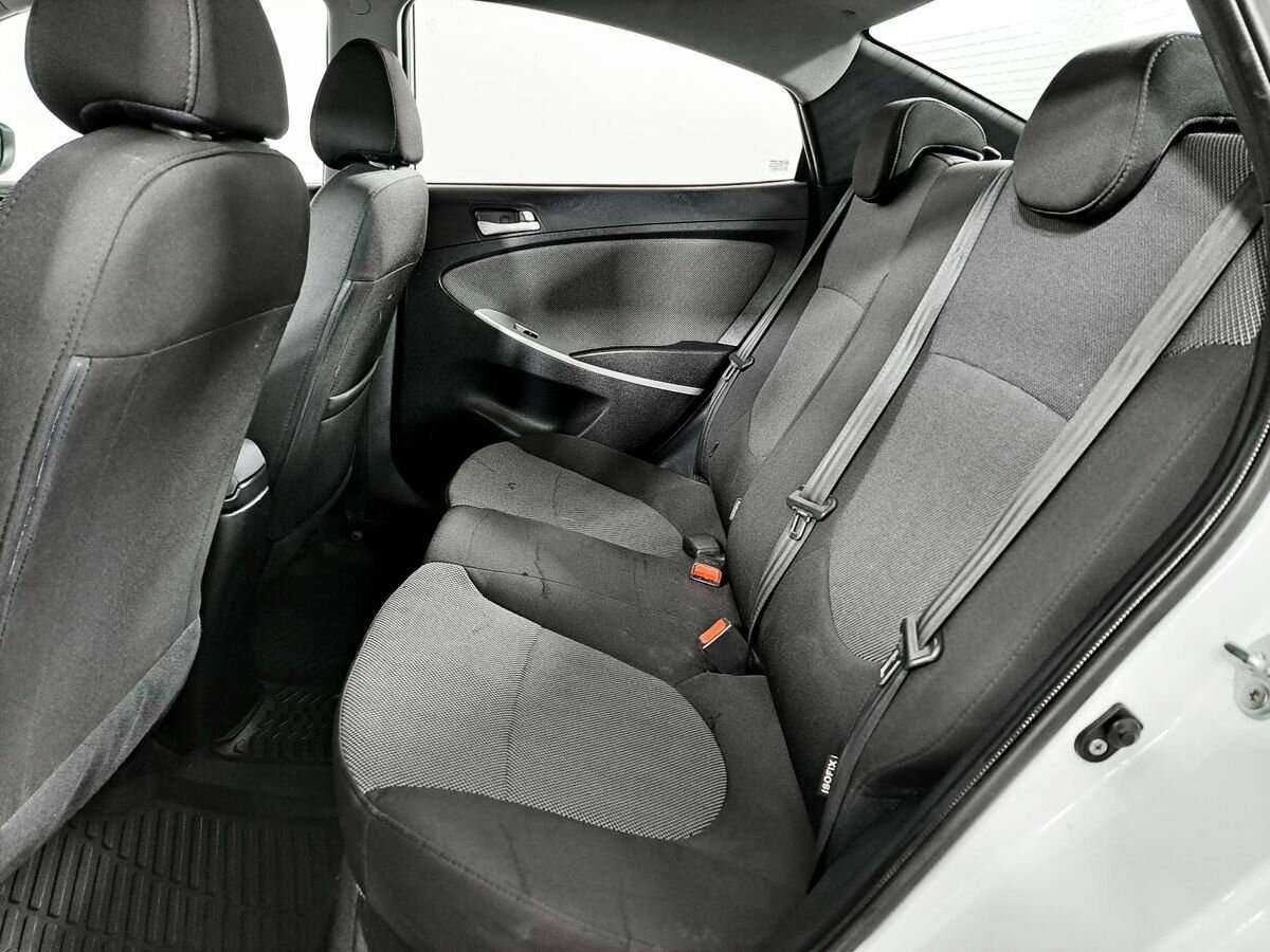 Купить Hyundai Solaris, 2013, 179 198 км.. Фото: #9