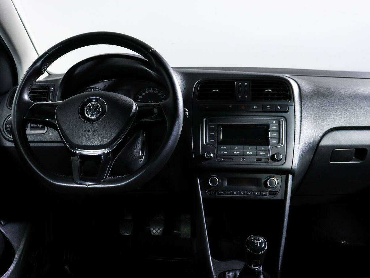 Купить Volkswagen Polo, 2016, 57 678 км.. Фото: #8
