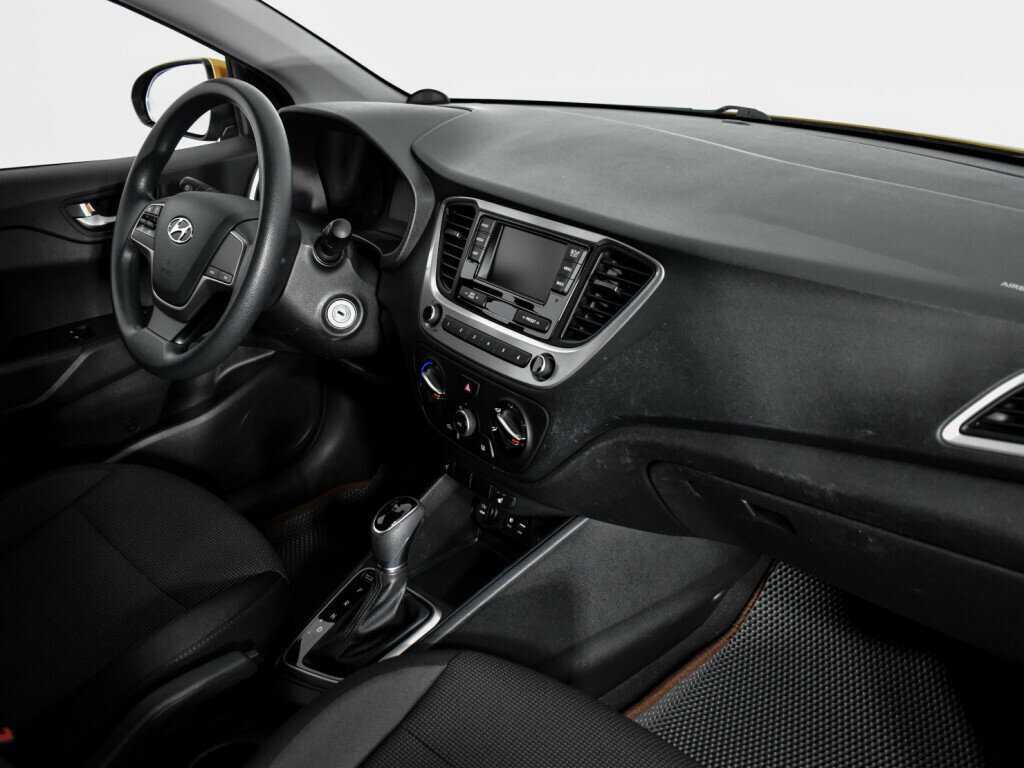 Купить Hyundai Solaris, 2017, 118 971 км.. Фото: #11